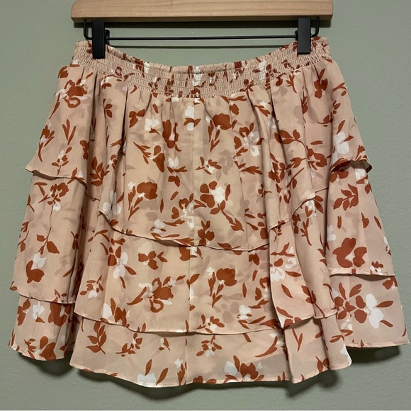 Willow Ruffle Tiered Skirt in Cantaloupe - Size Medium - Picture 11 of 11
